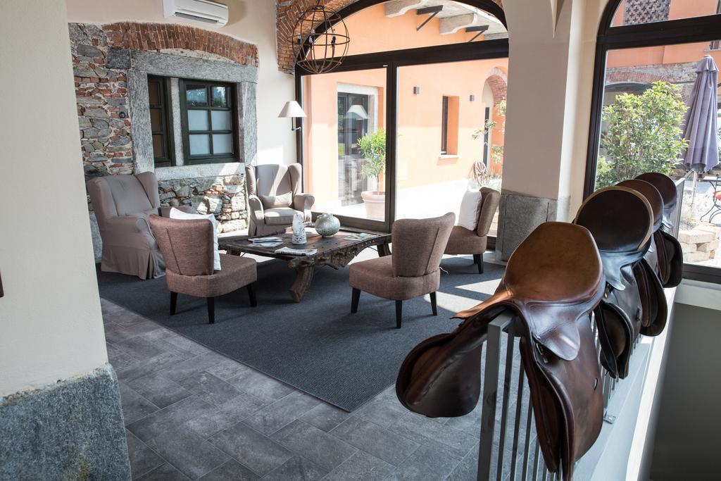 Hotel Equirelais Lomnago Zewnętrze zdjęcie