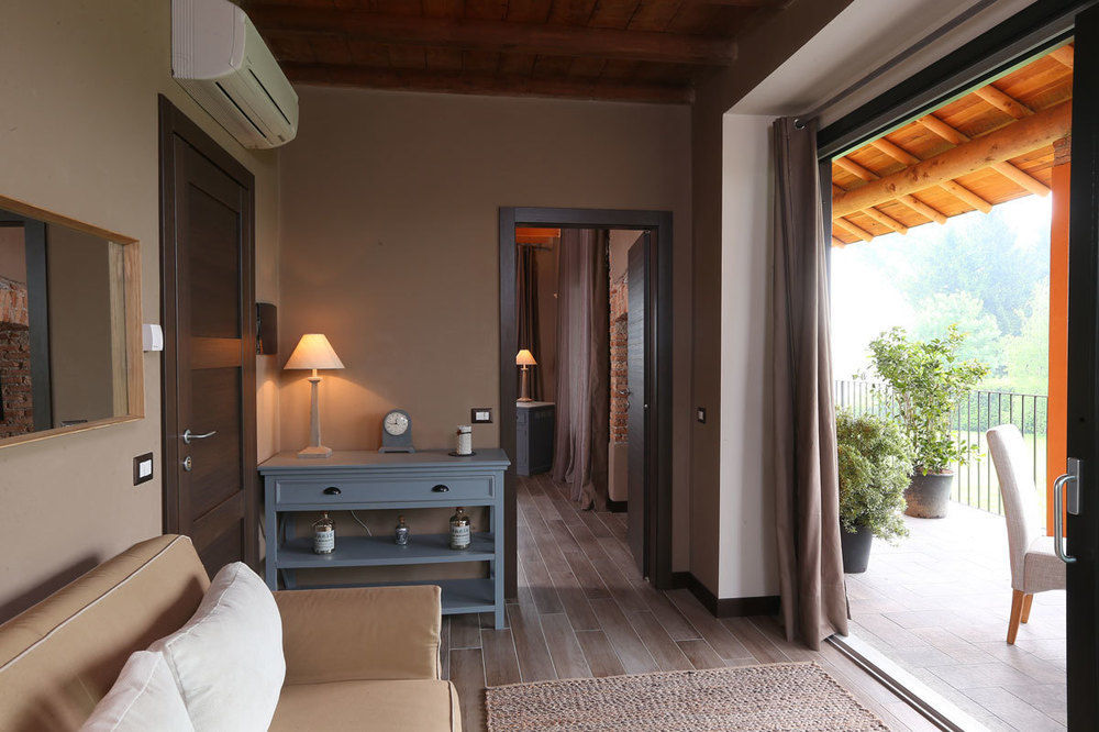 Hotel Equirelais Lomnago Zewnętrze zdjęcie