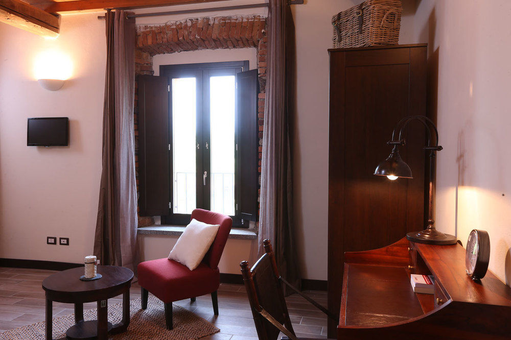 Hotel Equirelais Lomnago Zewnętrze zdjęcie