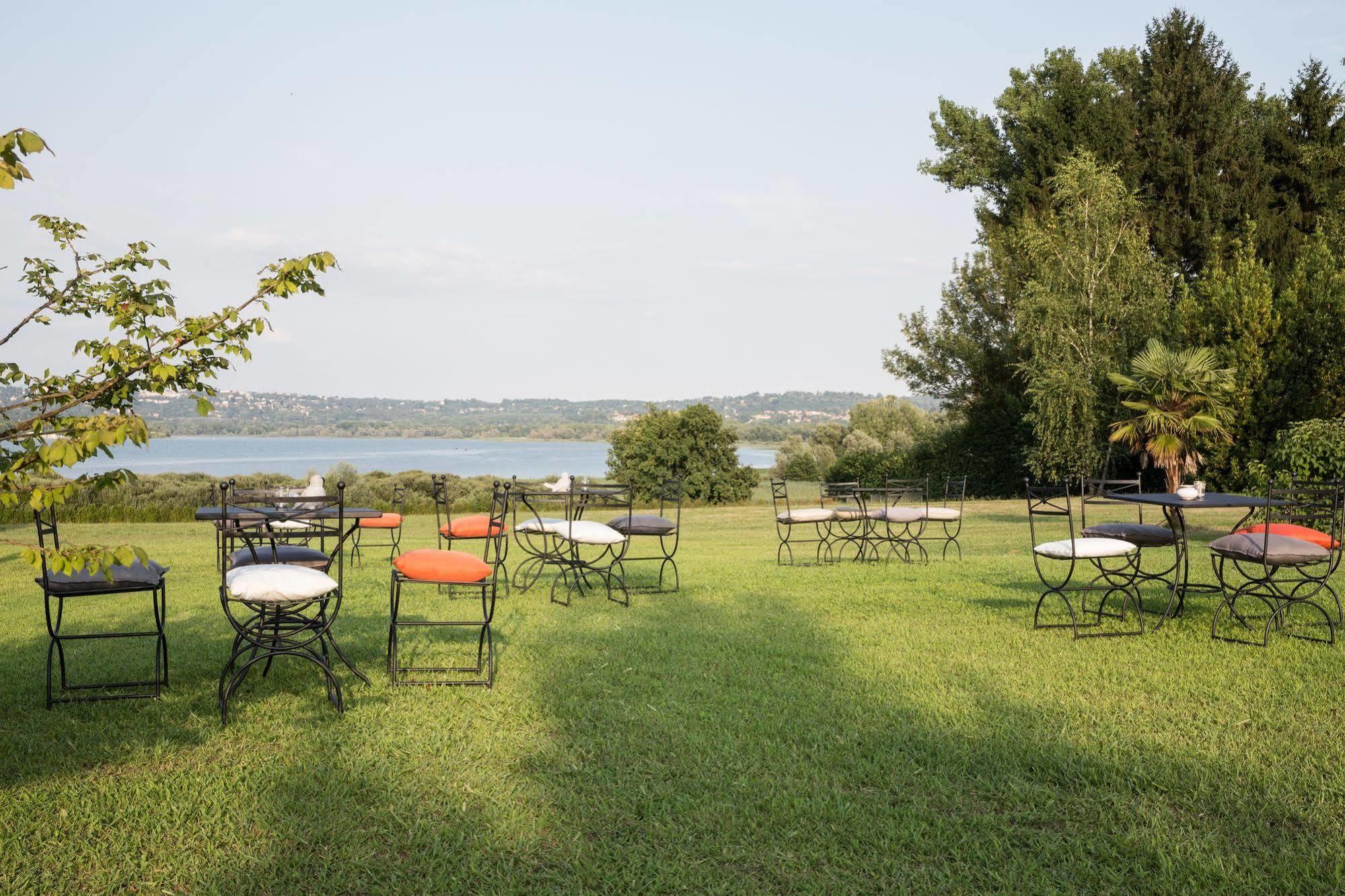 Hotel Equirelais Lomnago Zewnętrze zdjęcie
