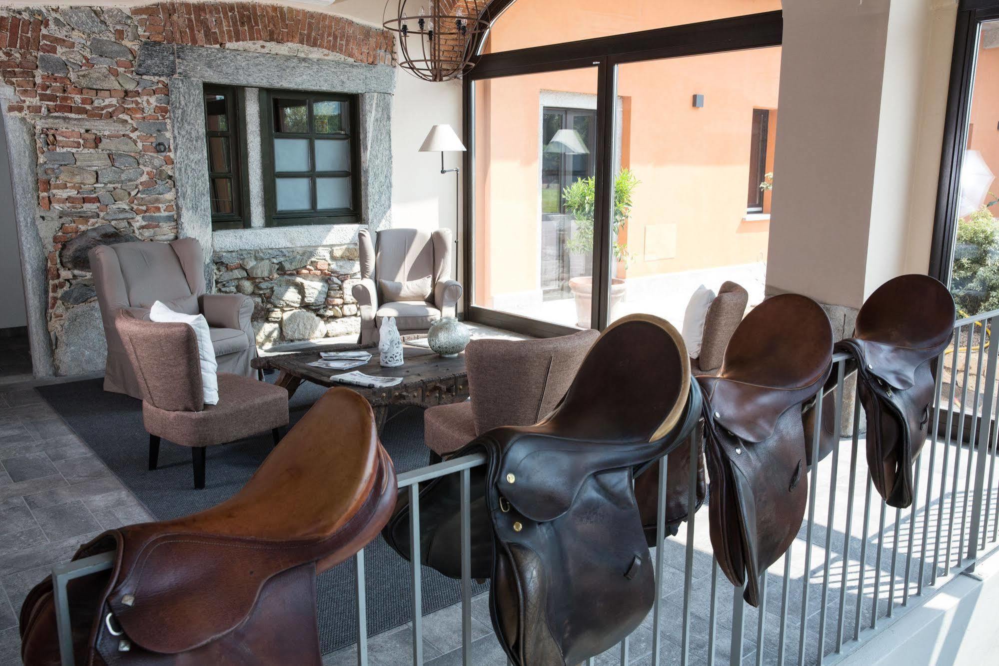 Hotel Equirelais Lomnago Zewnętrze zdjęcie